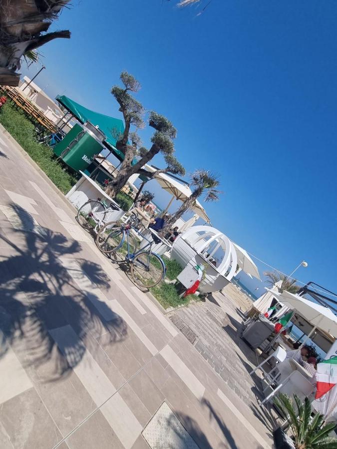 Hotel Crisvan Rimini Dış mekan fotoğraf