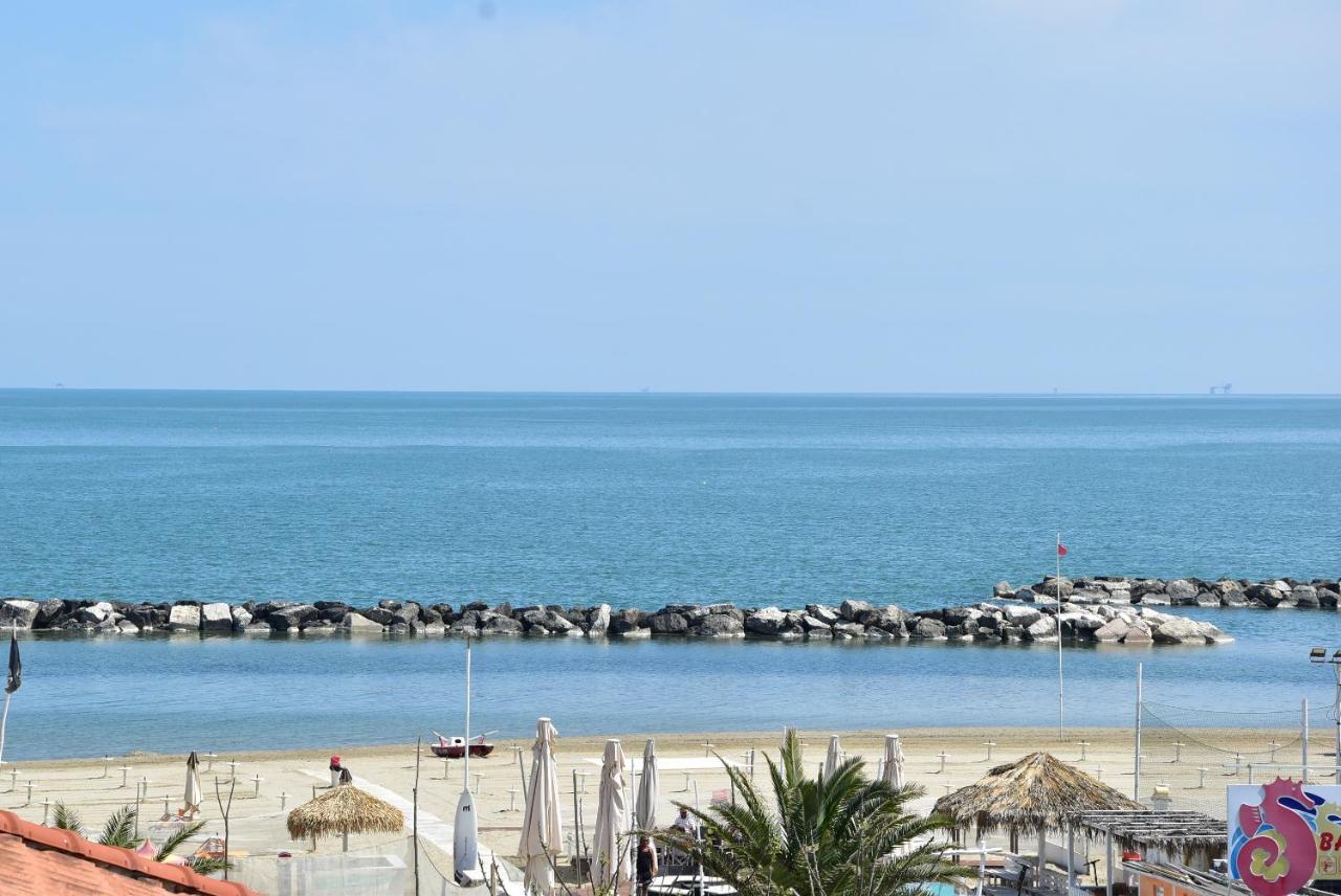 Hotel Crisvan Rimini Dış mekan fotoğraf