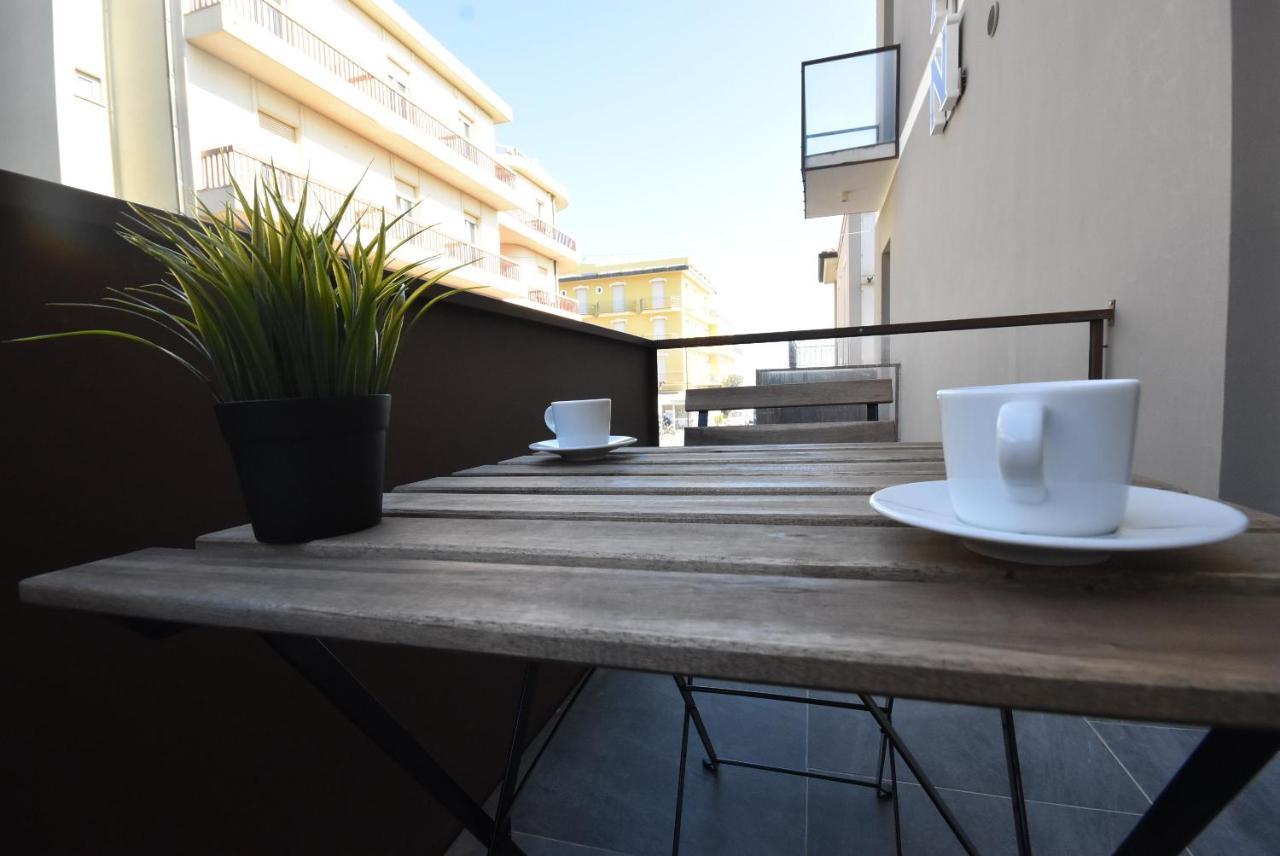 Hotel Crisvan Rimini Dış mekan fotoğraf
